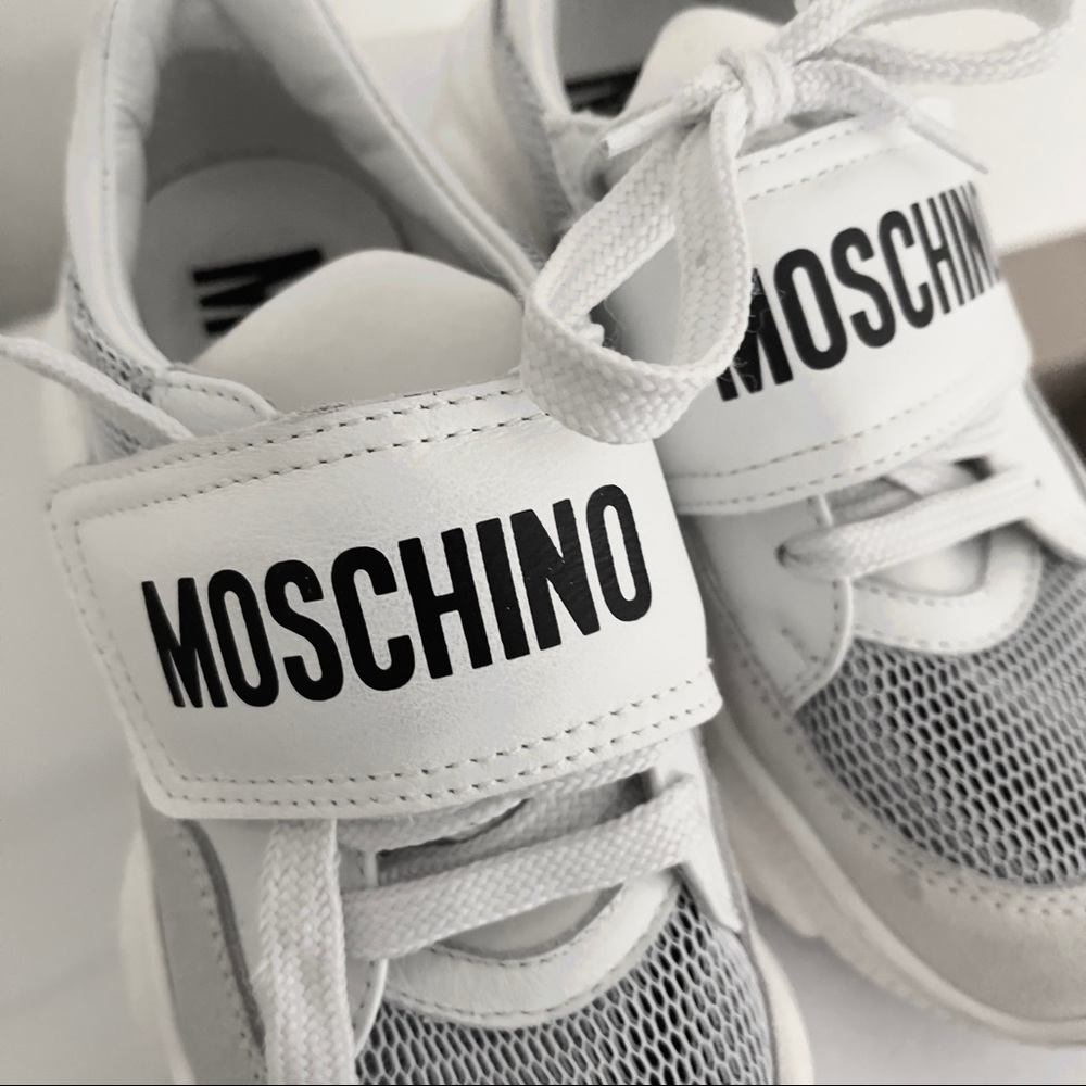SOLD 🛑 Moschino Kids Logo Touch Strap Sneakers - Picture 1 of 7